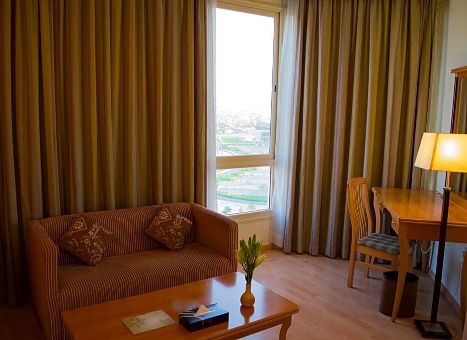 Photo 1 of 7 of Suite