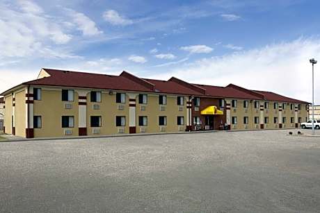 Super 8 by Wyndham Park City/North Wichita Area