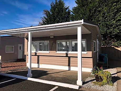 Red Deer Village Holiday Park - 2 Bedroom, Self-Catering Chalet