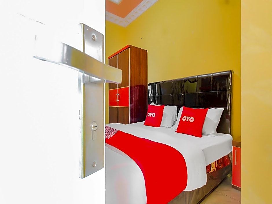 OYO 90216 Kost Sanny