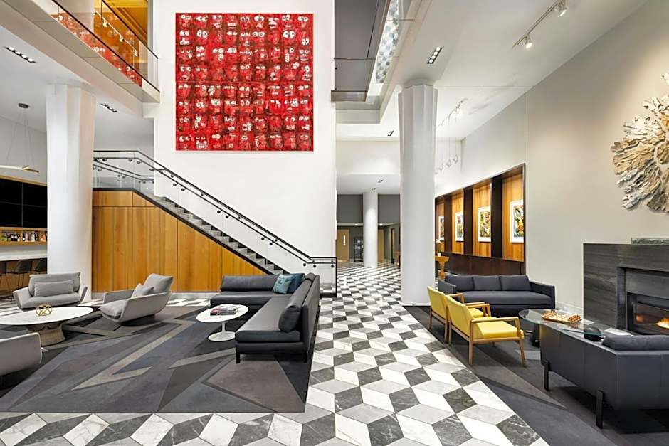 Le Meridien Columbus, The Joseph