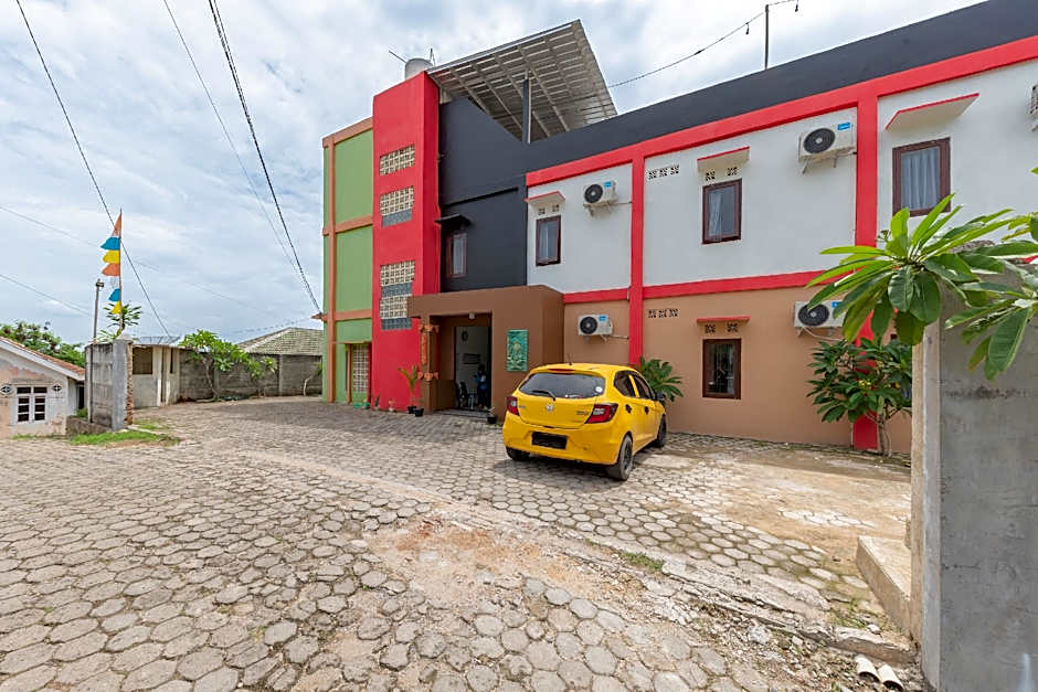 RedDoorz @ Kubu Selem Palapa Lampung