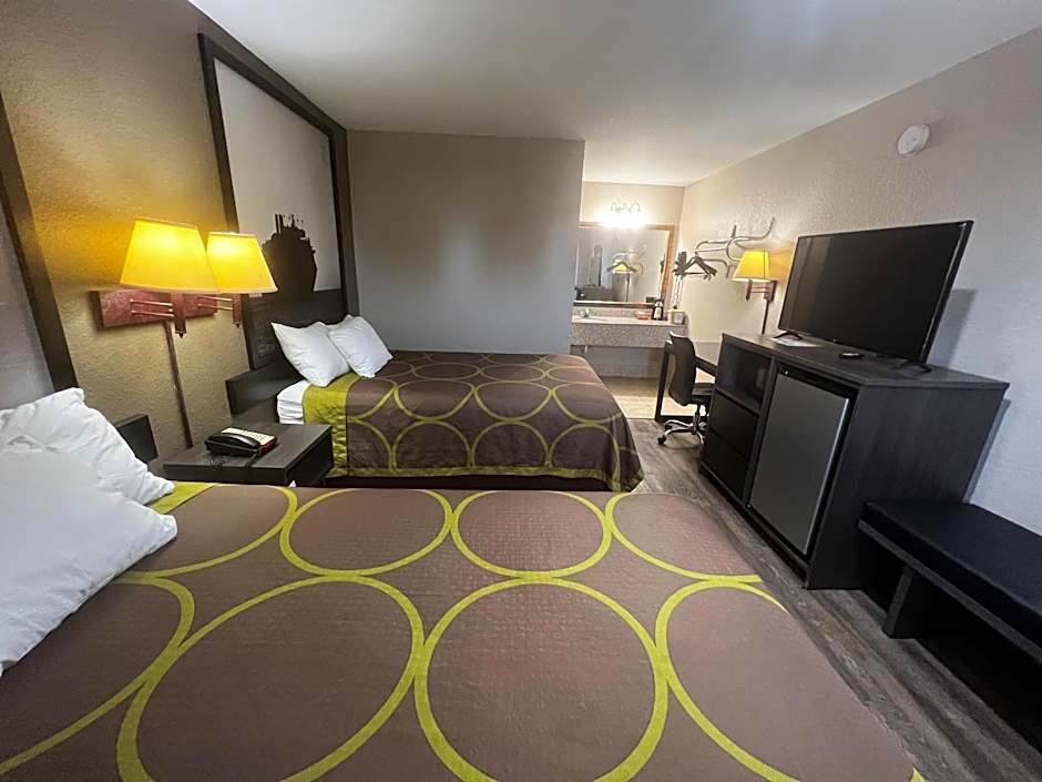 Super 8 by Wyndham La Marque TX/Texas City Area