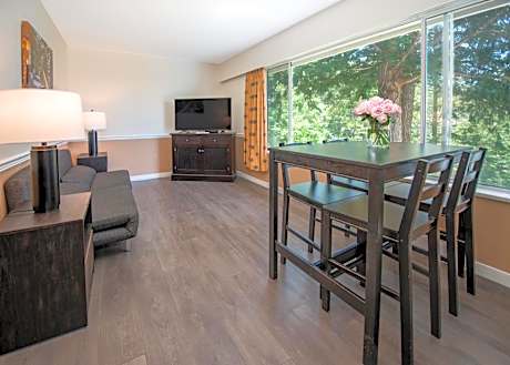 Rockwater Secret Cove Resort