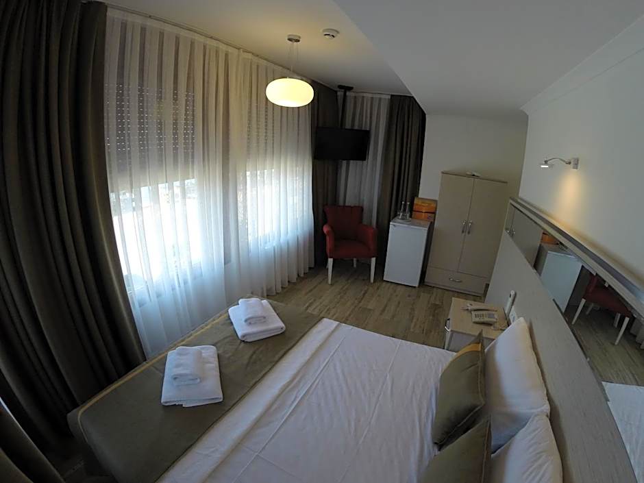 Yakamoz Otel