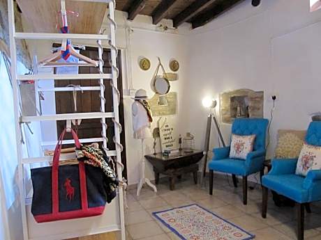 Junior Suite with Courtyard View
