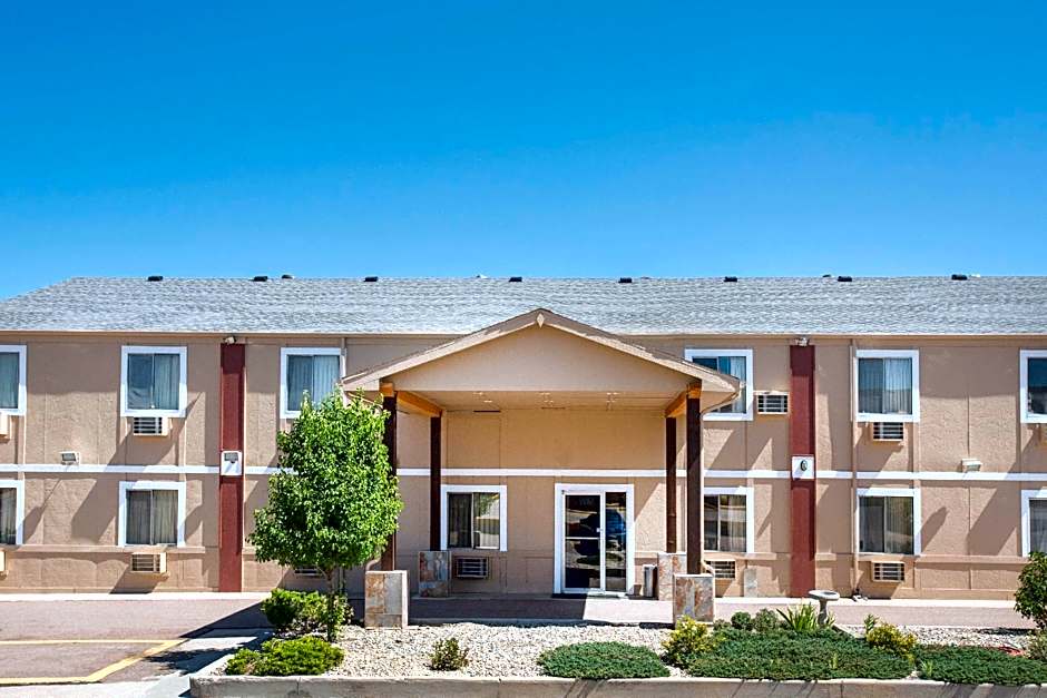 Super 8 Limon Co – Limon, CO
