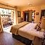 Los Arboles Hotel