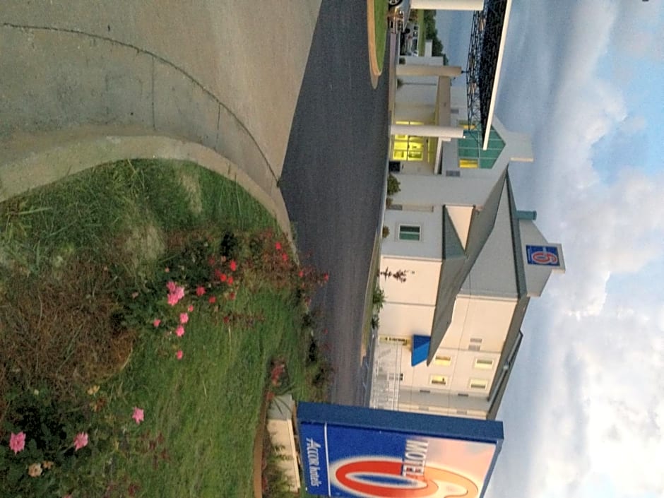 Motel 6 Montgomery, AL - Airport