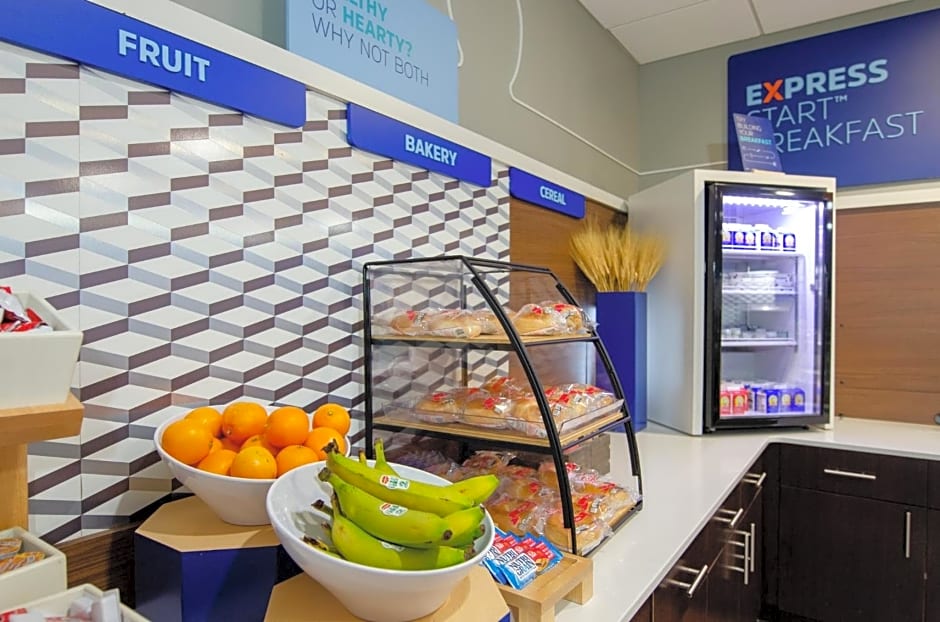 Holiday Inn Express Hotel & Suites Atlanta Airport West - Camp Creek By IHG