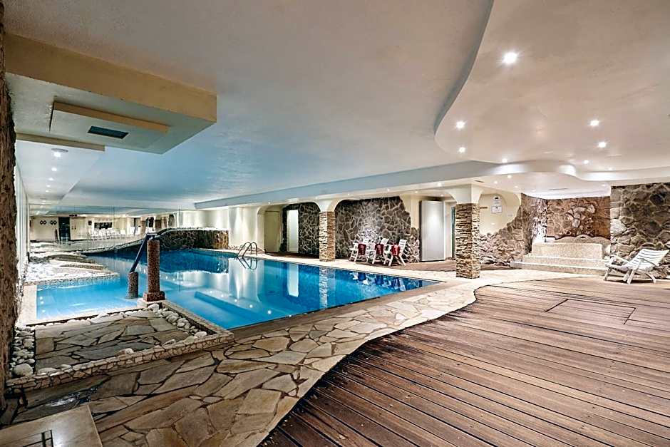 Hotel Dolomiti - Azzurro Club