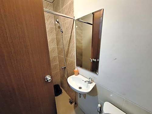 GJ ROOM at Transpark Juanda Bekasi Apartment