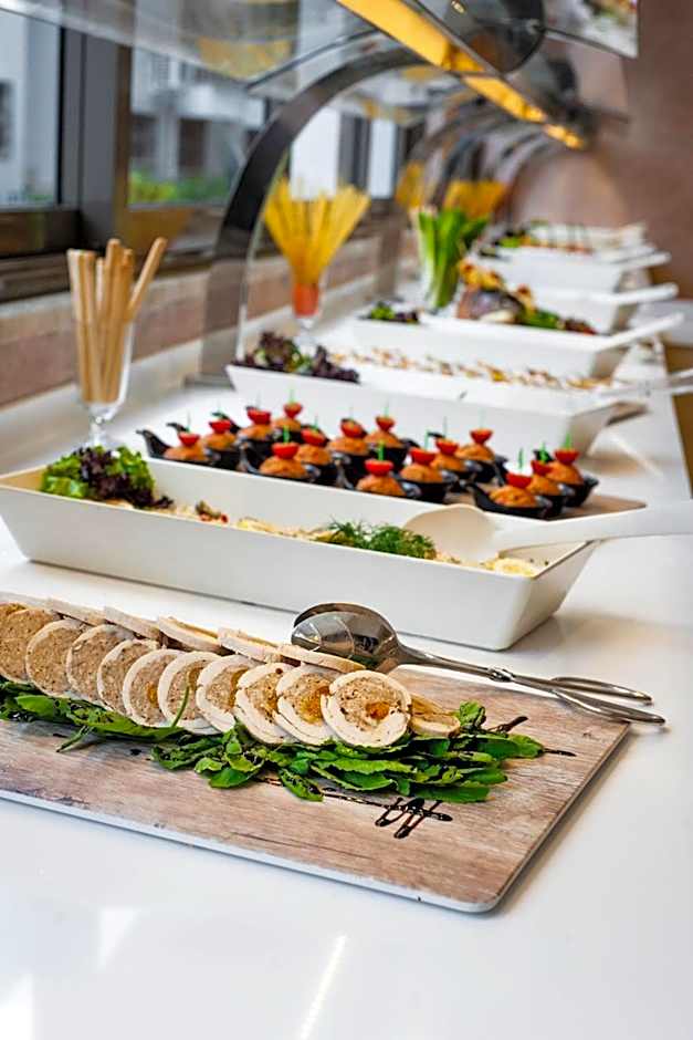 Emre Beach & Emre Hotel