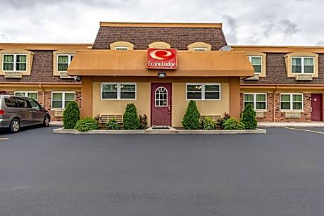Econo Lodge Worthington