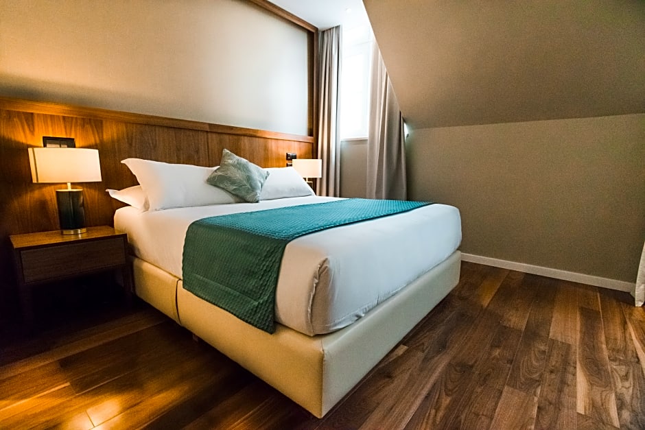 Photo 1 of 6 of Classic 1 Double Bed or 2 Beds