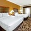 La Quinta Inn & Suites by Wyndham Midwest City - Tinker AFB