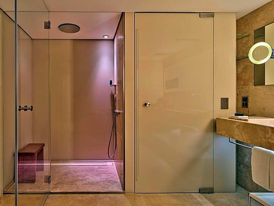 Conservatorium Hotel