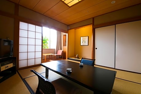 Moderate Japanese-Style Room