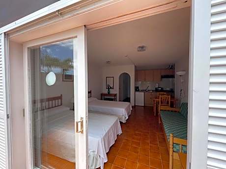 Studio with Sea View