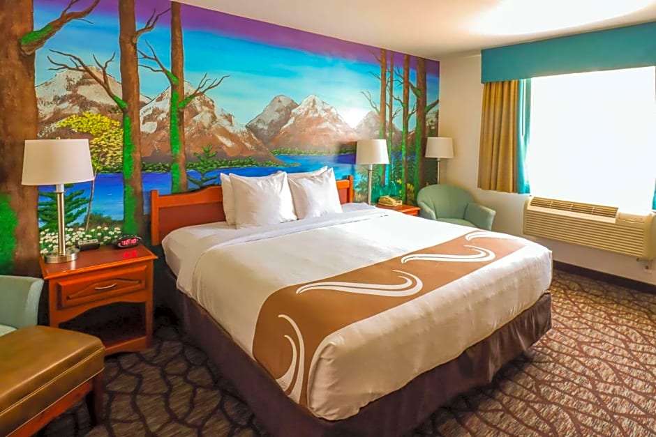 Quality Inn & Suites Sequim at Olympic National Park