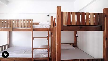 BAAN64 Hostel