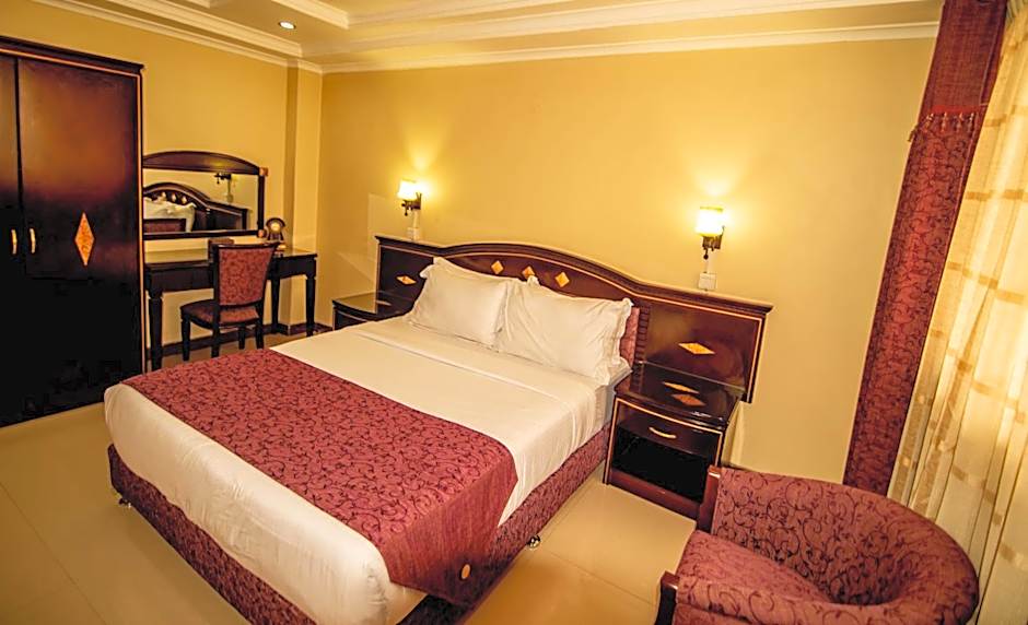 Urban Rose Hotel & Apartments