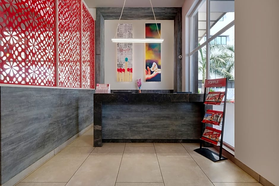 7 Apple Hotel, Vadodara