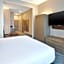 Holiday Inn Express Hotel & Suites Youngstown North-Warren/Niles By IHG