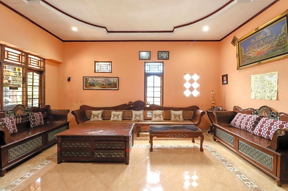 Nurudin House by ZUZU