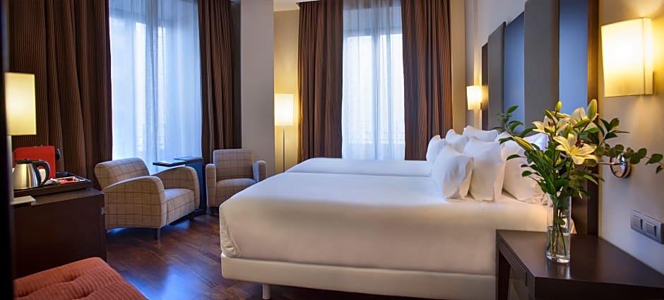 NH Collection Granada Victoria