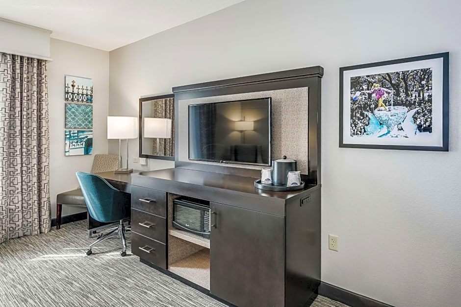 Hampton Inn By Hilton And Suites Mobile-Downtown, Al