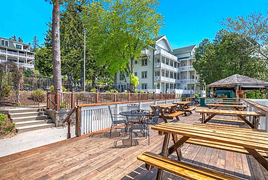 The Shore Club Wisconsin, an Ascend Collection Hotel