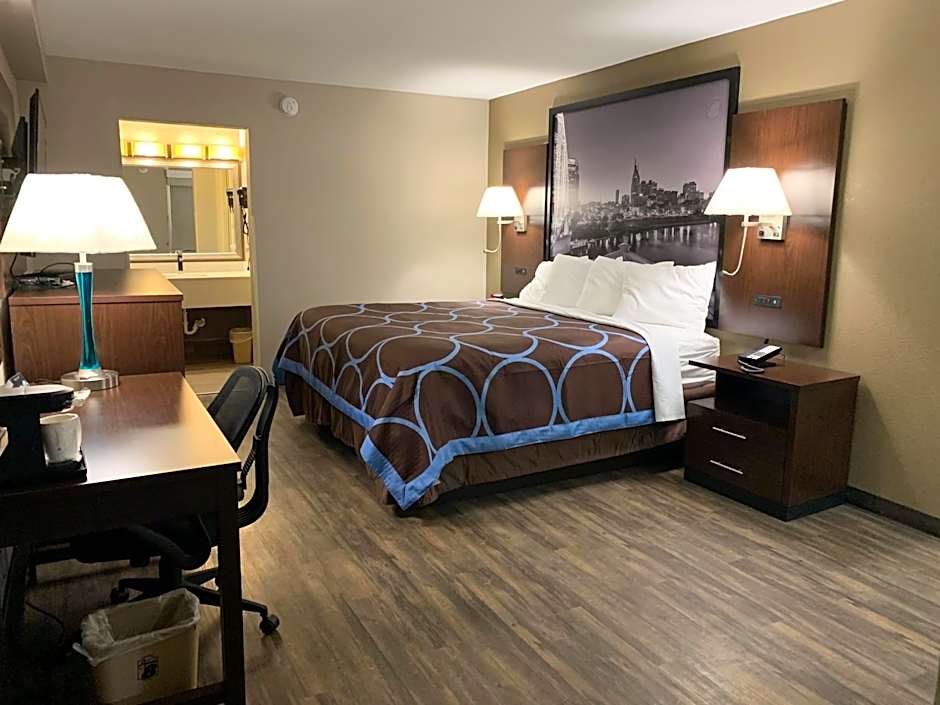 Super 8 by Wyndham Cookeville