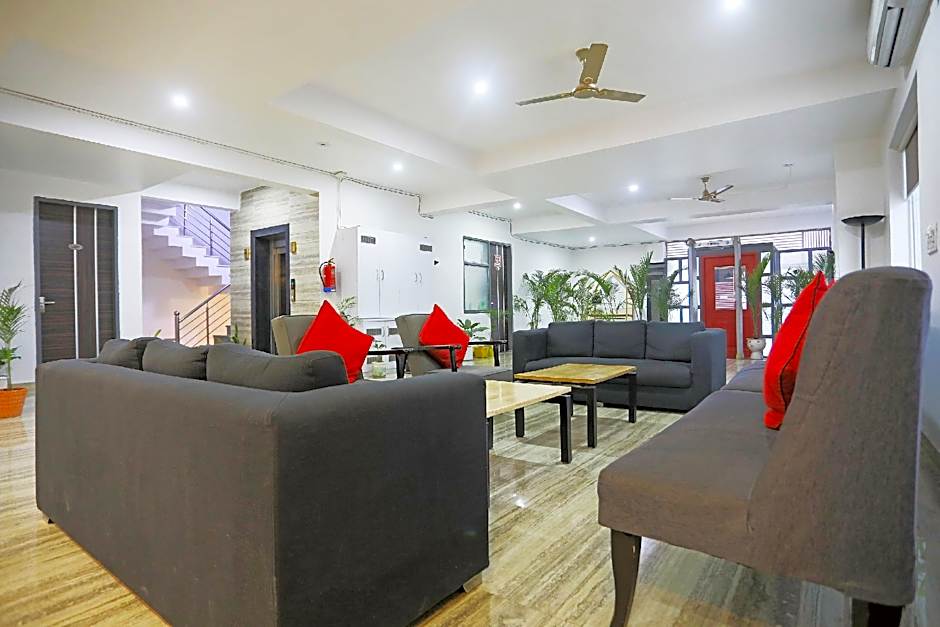 OYO Townhouse 398 Cloud Bay