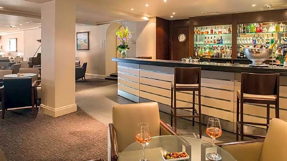 L'Horizon Beach Hotel & Spa