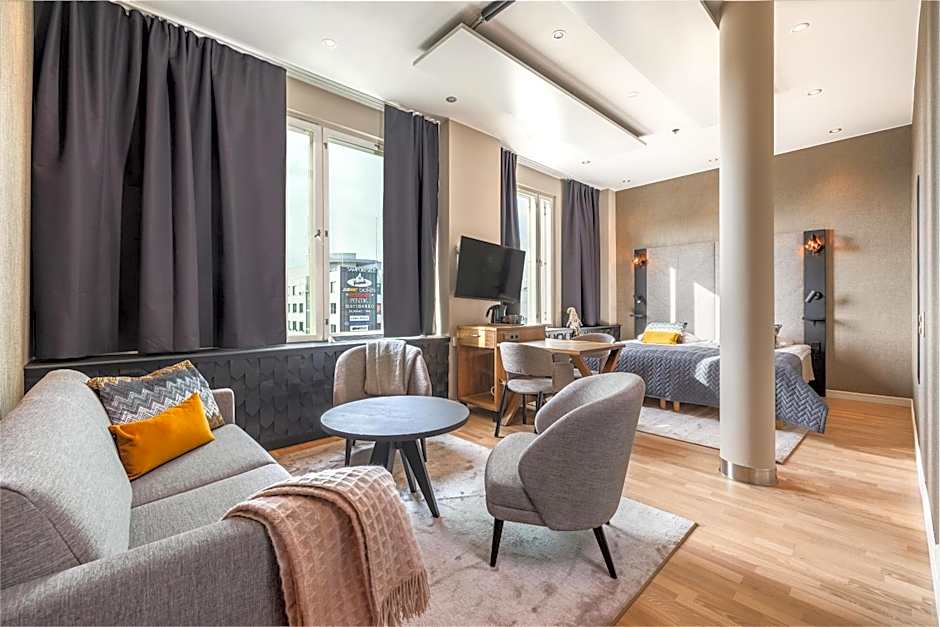 Photo 1 of 9 of Junior Suite