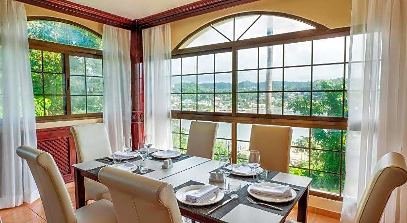 Bahia Principe Grand Cayacoa