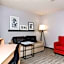 Country Inn & Suites by Radisson, Appleton Airport - Fox River Mall Area