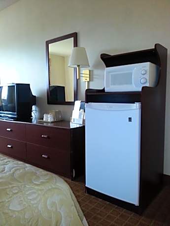 1 King Bed, Accessible Room, Non-Smoking