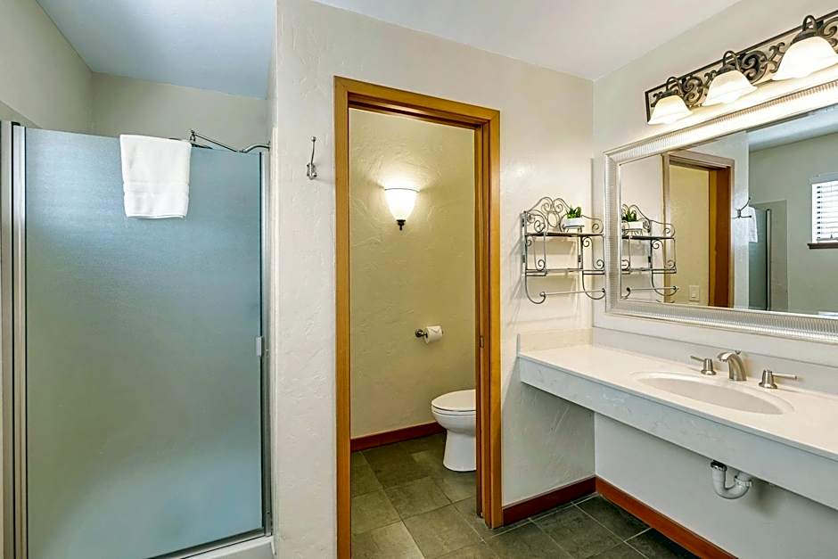 Sonoma Coast Villa and Spa
