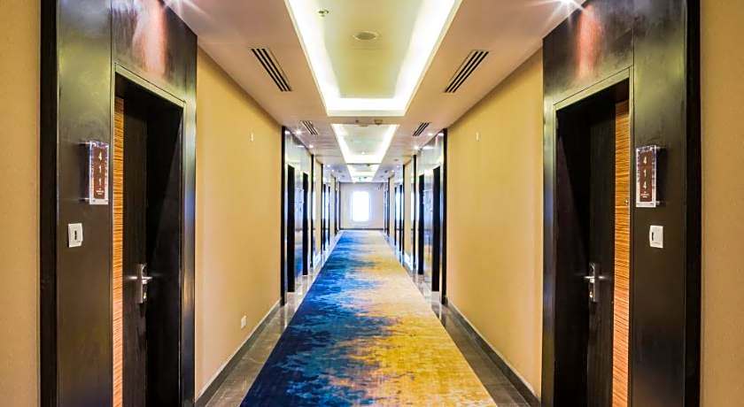 Naviti Warwick Dammam
