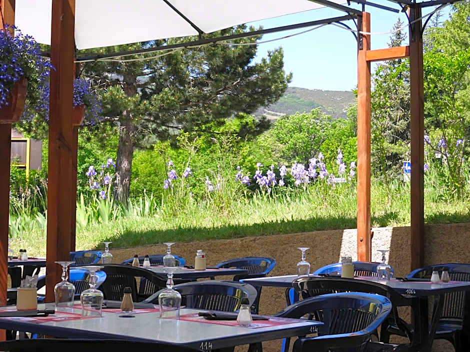 Hôtel Restaurant Les Alpins