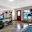 Clarion Inn & Suites Kissimmee-Lake Buena Vista South