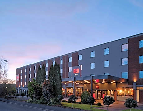 Radisson Red London Gatwick Airport