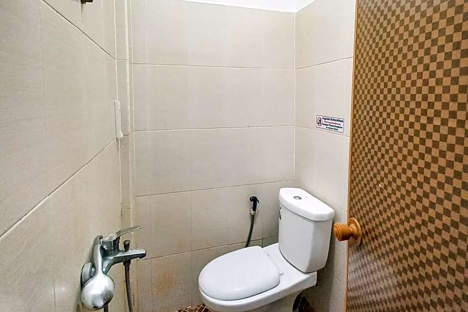 Reddoorz near Terminal Roro Bandar Sri Junjungan