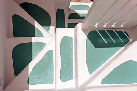 Upper Floor Suite With Outdoor Jacuzzi