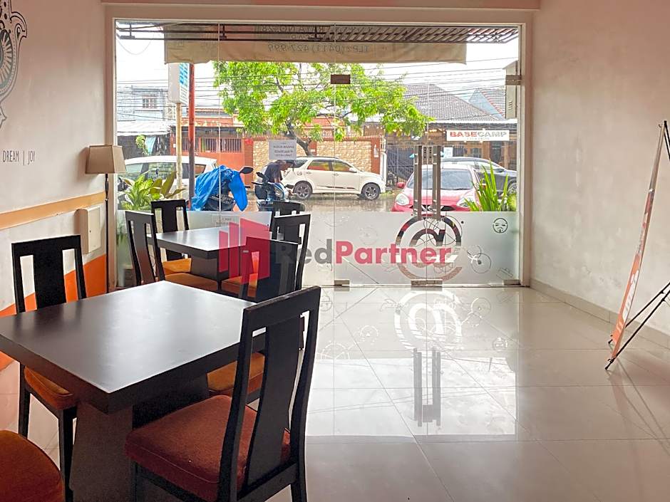 Hotel Alpha Makassar RedPartner