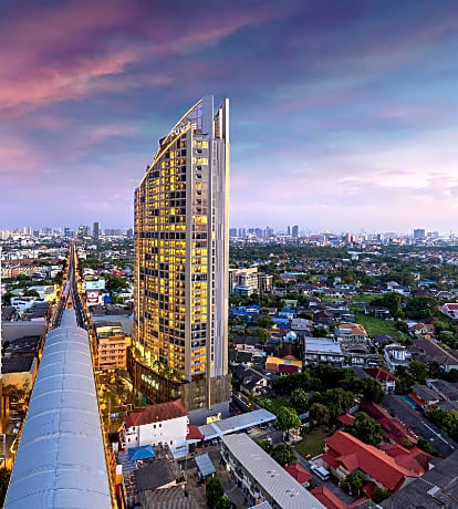 Oakwood Suites Tiwanon Bangkok