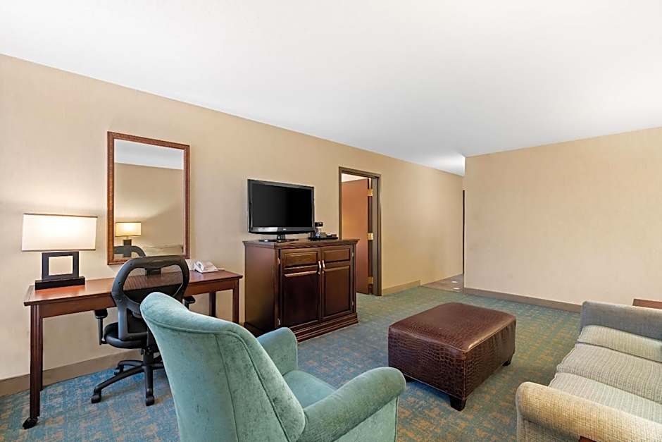 Prado Hotel by Choice Hotels
