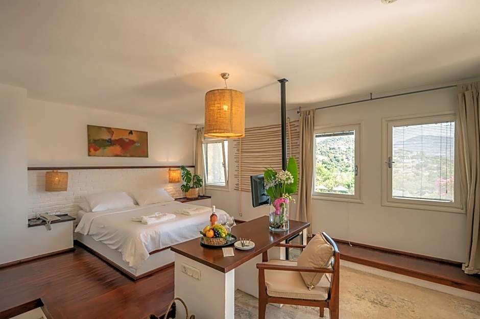 Photo 1 of 10 of Casual Room